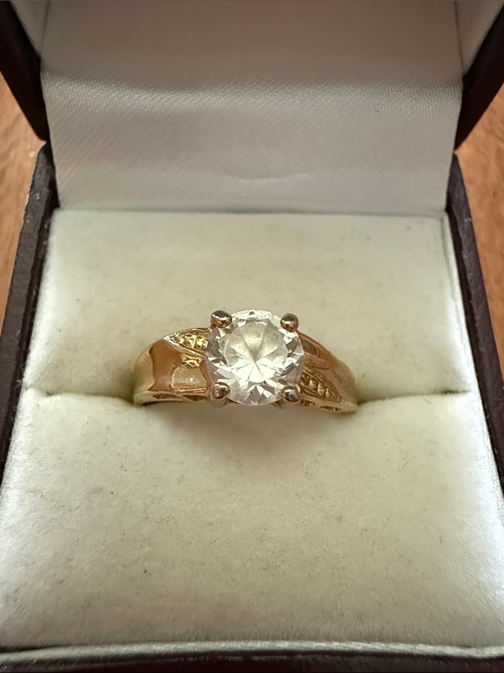 Vintage 14 KT HGE Gold-Tone Solitaire Ring with Clear Center Stone Size 7 3/4
